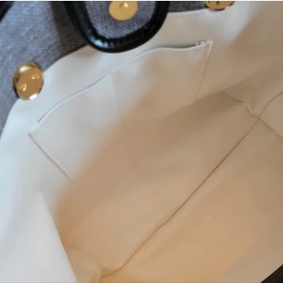 🔥 CHANEL Deauville Two-Way Tote Bag, GWP, New! 🔥 - Picture 3 of 10